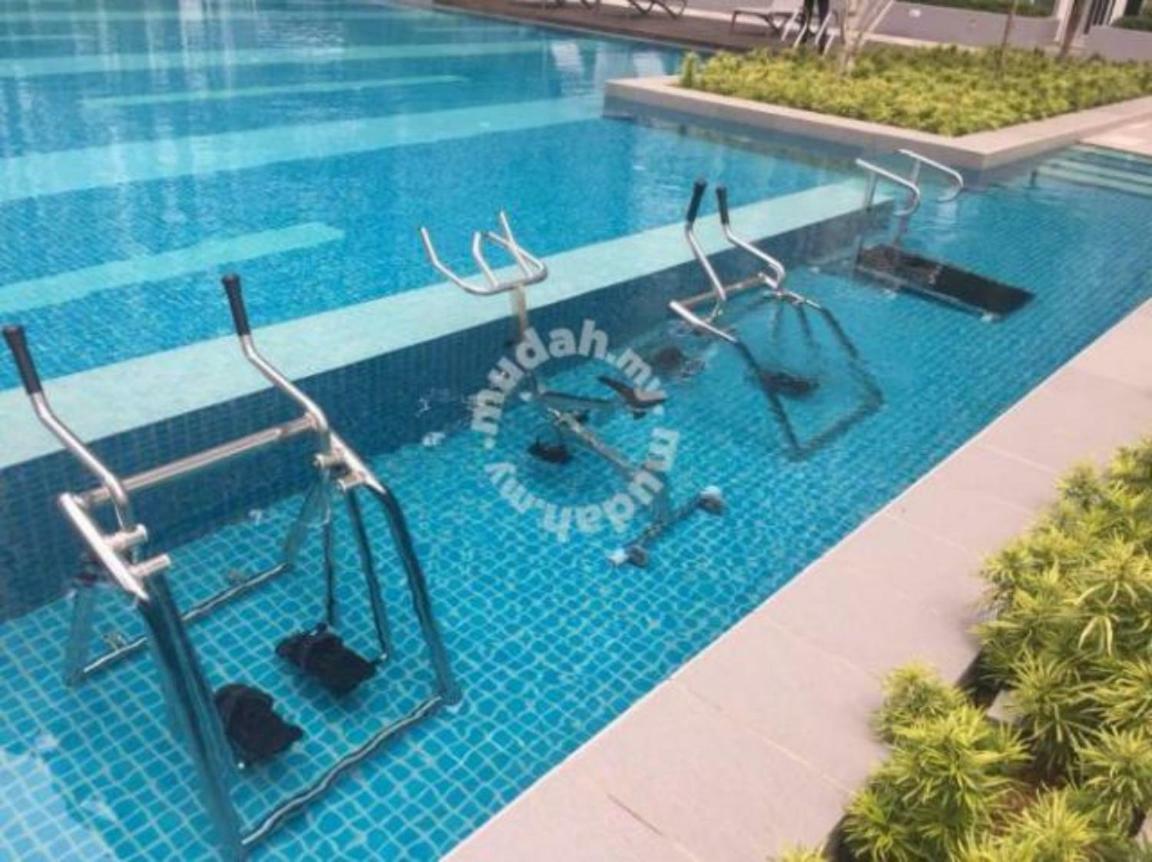 Az Homestay @ Southville City Банги Экстерьер фото