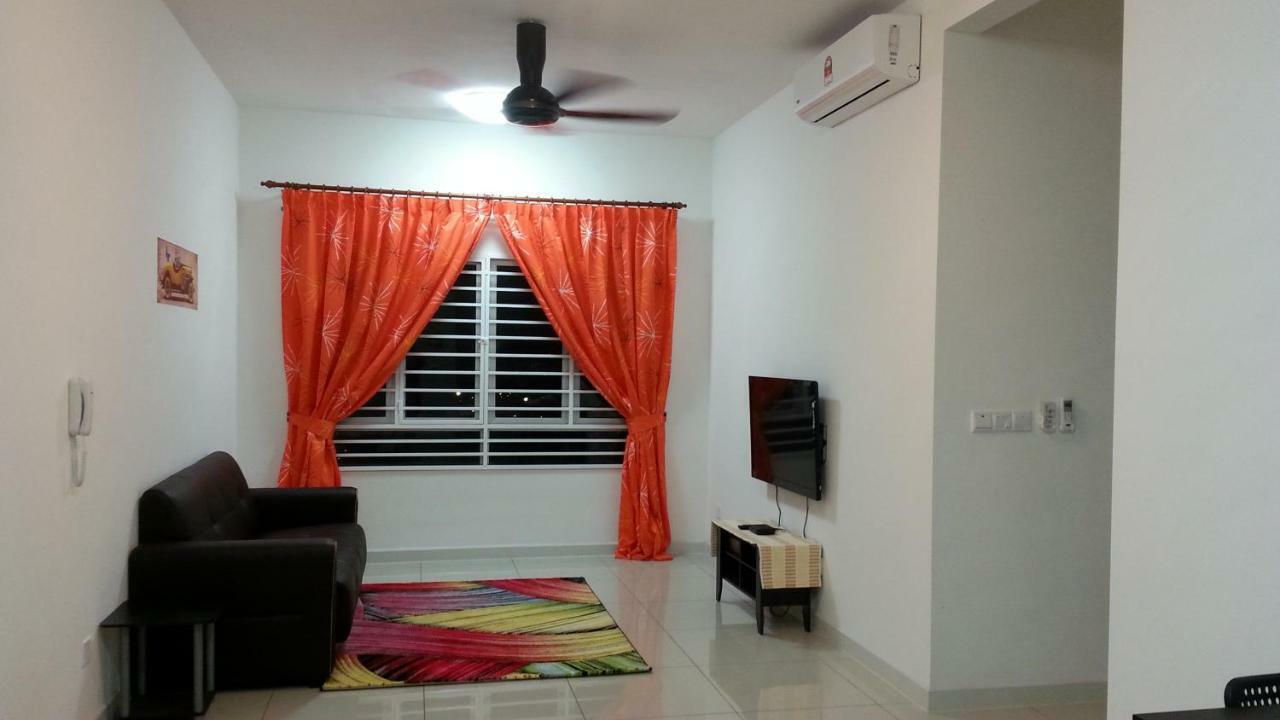 Az Homestay @ Southville City Банги Экстерьер фото